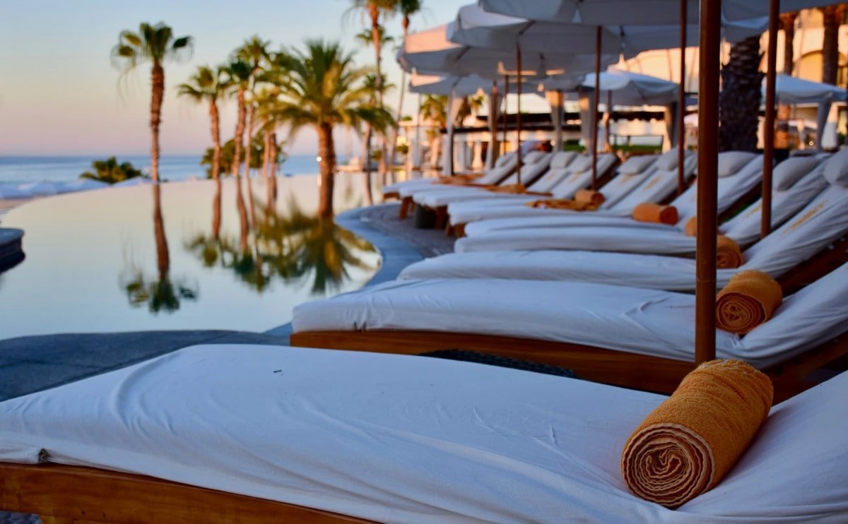 The big design: Wall likes pictures